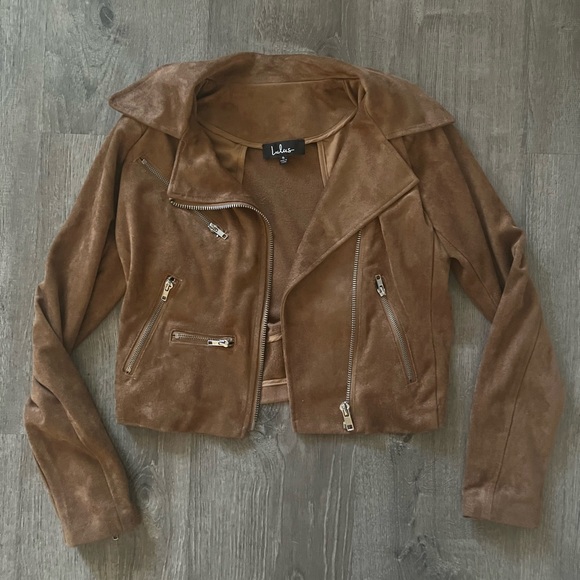 Lulu’s Jacket - Picture 2 of 4